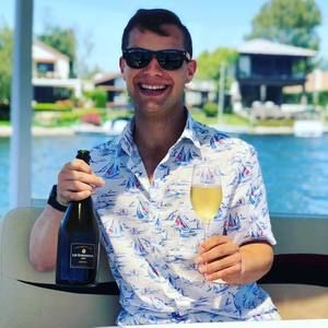 Meet your Posher, Miles